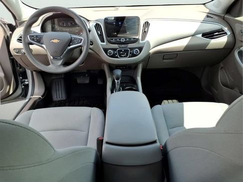 Used 2024 Chevrolet Malibu LS FWD image 12
