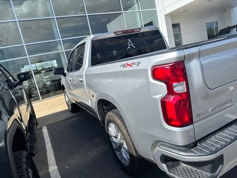 Used 2022 Chevrolet Silverado 1500 Custom AWD/4WD image 13