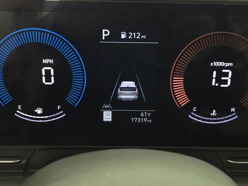 Used 2025 Hyundai Kona SEL AWD/4WD image 12