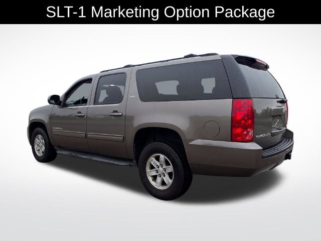 Used 2013 GMC Yukon XL SLT w/ SLT-2 Equipment Package AWD/4WD image 3