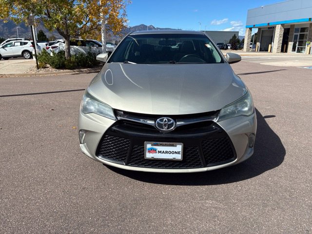 Used 2015 Toyota Camry XSE w/ Moonroof Package FWD image 2