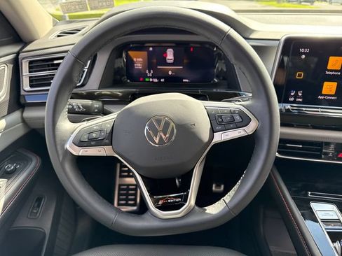 Certified 2026 Volkswagen Atlas Peak Edition AWD/4WD image 21