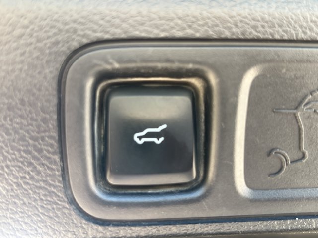 Used 2024 Ford Expedition Max Limited AWD/4WD image 9