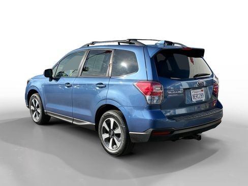 Used 2018 Subaru Forester 2.5i Premium image 3