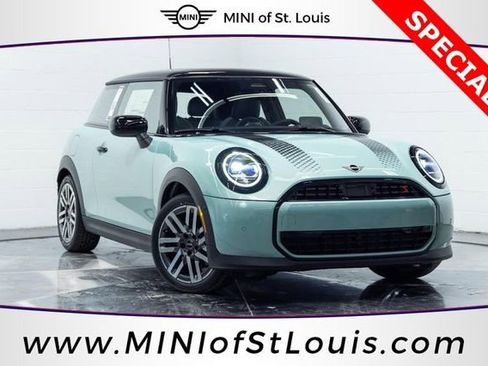 New 2026 MINI Cooper S image 1