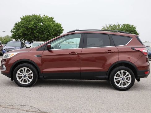 Used 2018 Ford Escape SE AWD/4WD image 8