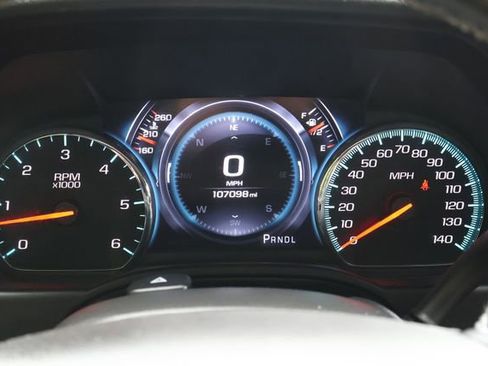 Used 2020 GMC Yukon XL Denali RWD image 9