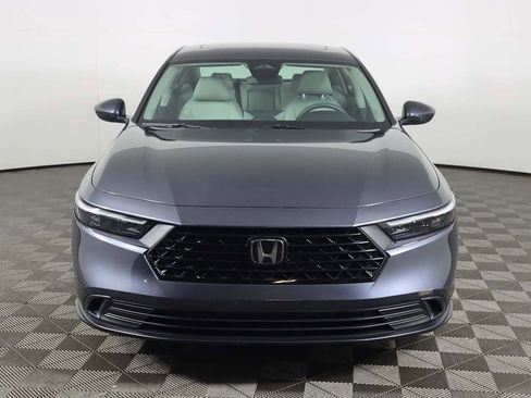 Used 2023 Honda Accord EX image 10