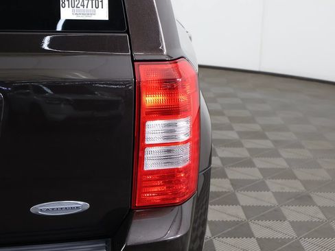 Used 2014 Jeep Patriot Latitude AWD/4WD image 13