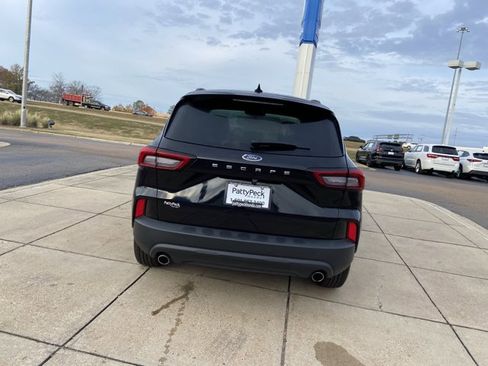 Used 2025 Ford Escape ST-Line image 9