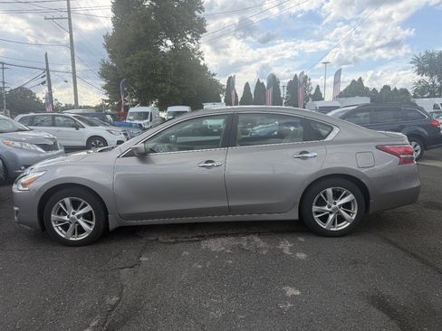 Used 2013 Nissan Altima 2.5 SV FWD image 1