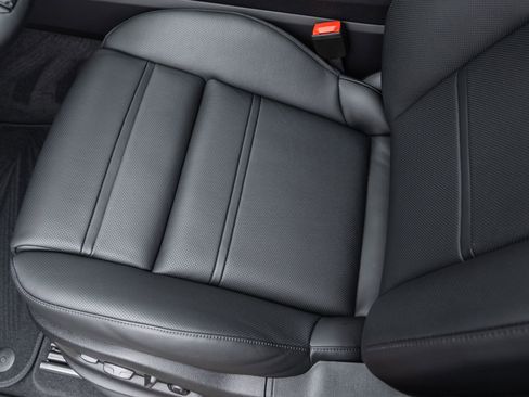 New 2026 Porsche Cayenne Coupe image 27