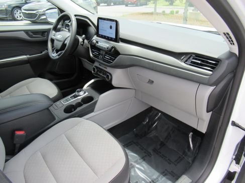 Used 2023 Ford Escape Active FWD image 11