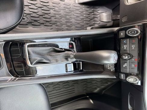 Used 2022 Jeep Compass Latitude FWD image 29