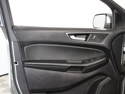 Used 2022 Ford Edge SEL AWD/4WD image 6