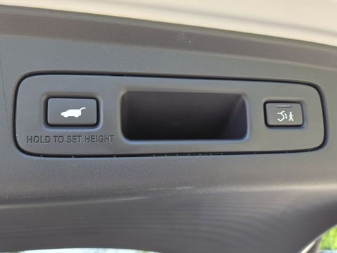 Certified 2025 Acura ADX A-Spec image 19