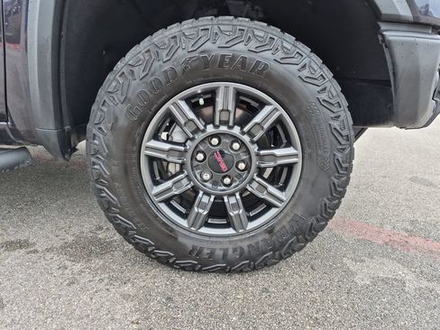 Used 2024 GMC Sierra 1500 AT4X AWD/4WD image 16