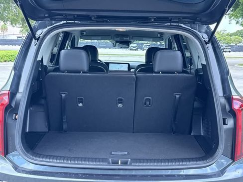 Certified 2024 Kia Telluride S FWD image 25