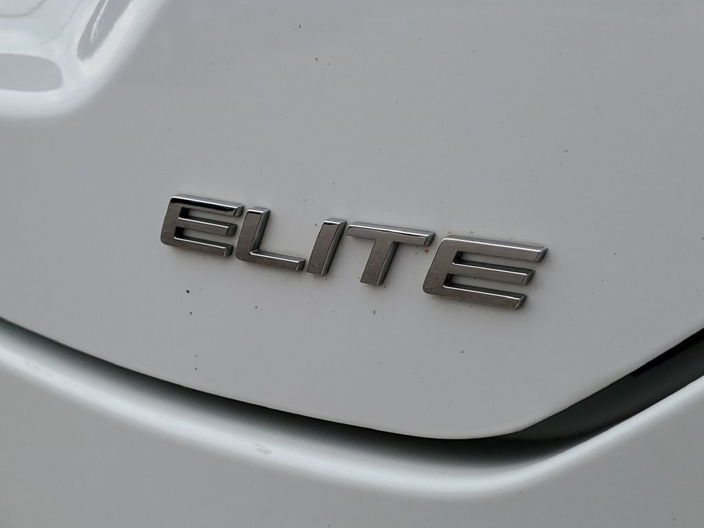 Certified 2024 Honda Pilot Elite image 6