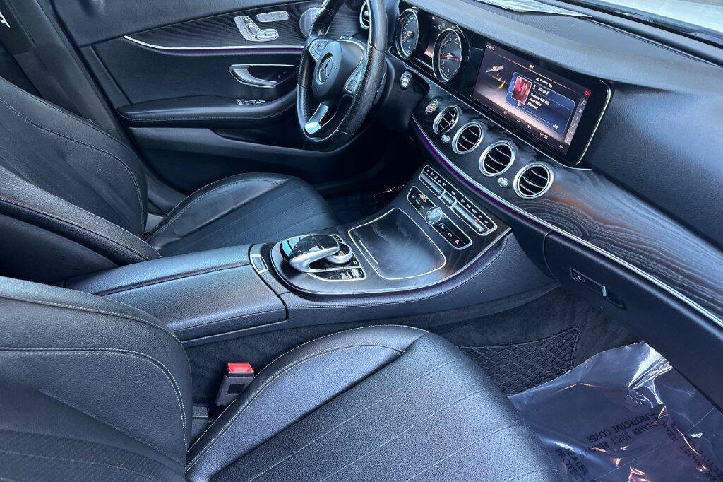 Used 2018 Mercedes-Benz E 300 w/ Premium 1 Package image 15