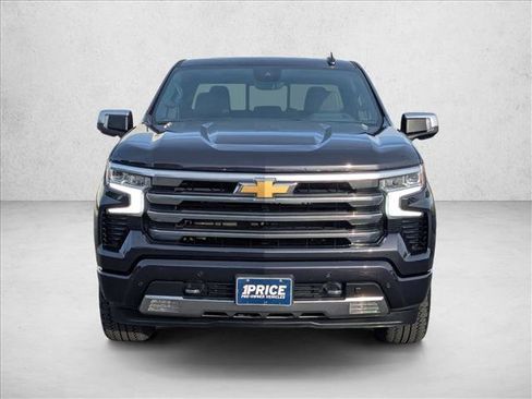 Certified 2023 Chevrolet Silverado 1500 High Country w/ Technology Package image 2