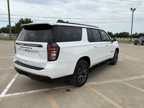 Used 2021 Chevrolet Suburban Z71 w/ Z71 Off-Road Package AWD/4WD image 5