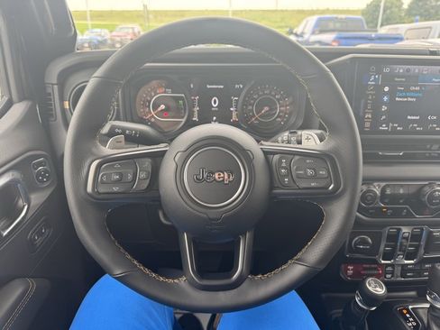 New 2025 Jeep Wrangler Unlimited Rubicon 392 image 26