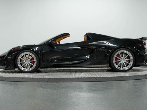 Used 2024 Chevrolet Corvette Z06 RWD image 61