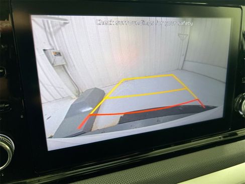 Used 2023 Kia K5 LXS image 15