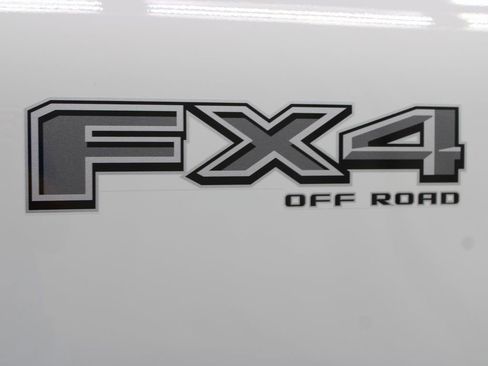 Used 2025 Ford F350 Lariat w/ Black Appearance Package image 61