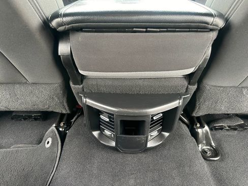 Used 2024 RAM 3500 Big Horn image 27