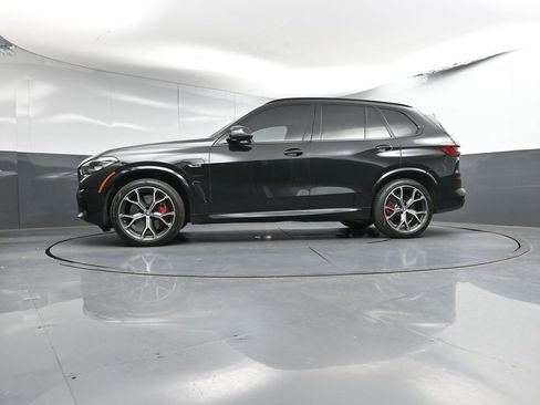 Used 2022 BMW X5 xDrive45e w/ M Sport Package image 34