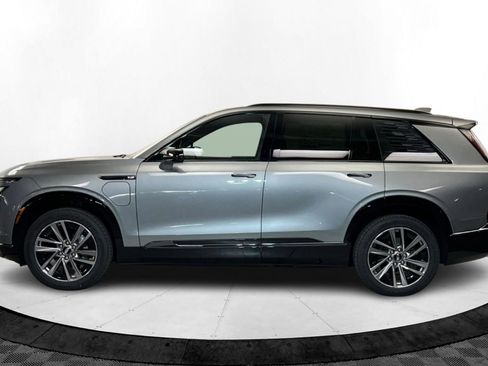 New 2026 Cadillac Vistiq Sport image 2