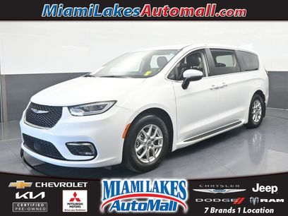 Used 2023 Chrysler Pacifica Touring-L