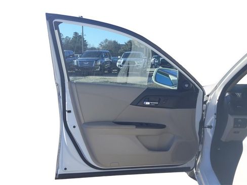 Used 2013 Honda Accord EX-L image 15