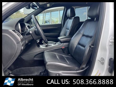 Used 2018 Jeep Grand Cherokee Limited AWD/4WD image 10