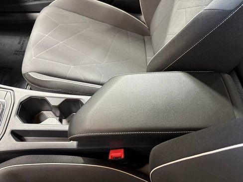 Used 2025 Volkswagen Jetta Sport FWD image 25