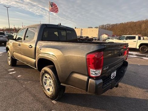 Certified 2023 Toyota Tacoma SR image 3