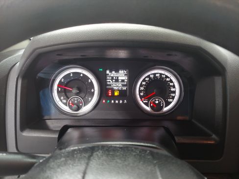 Used 2017 RAM 1500 ST w/ SXT Appearance Group AWD/4WD image 8