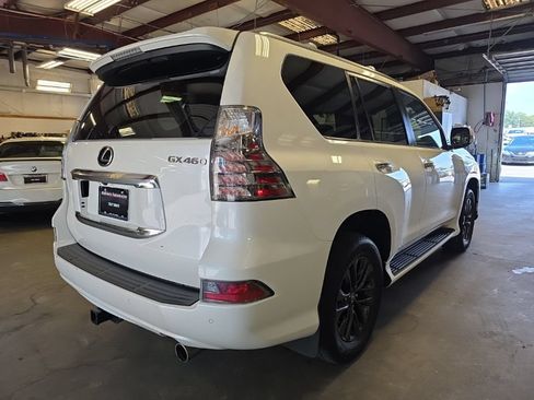 Used 2022 Lexus GX 460 Premium AWD/4WD image 3
