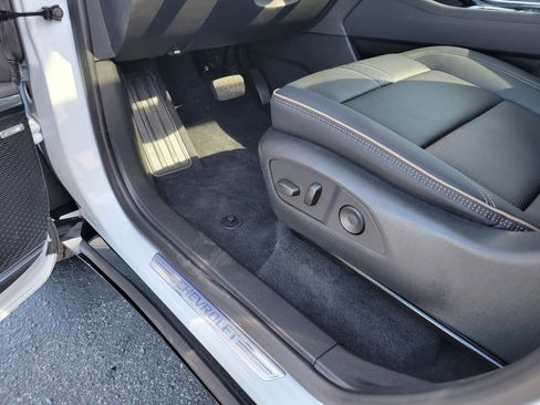 New 2026 Chevrolet Traverse High Country w/ LPO, Floor Liner Package image 29