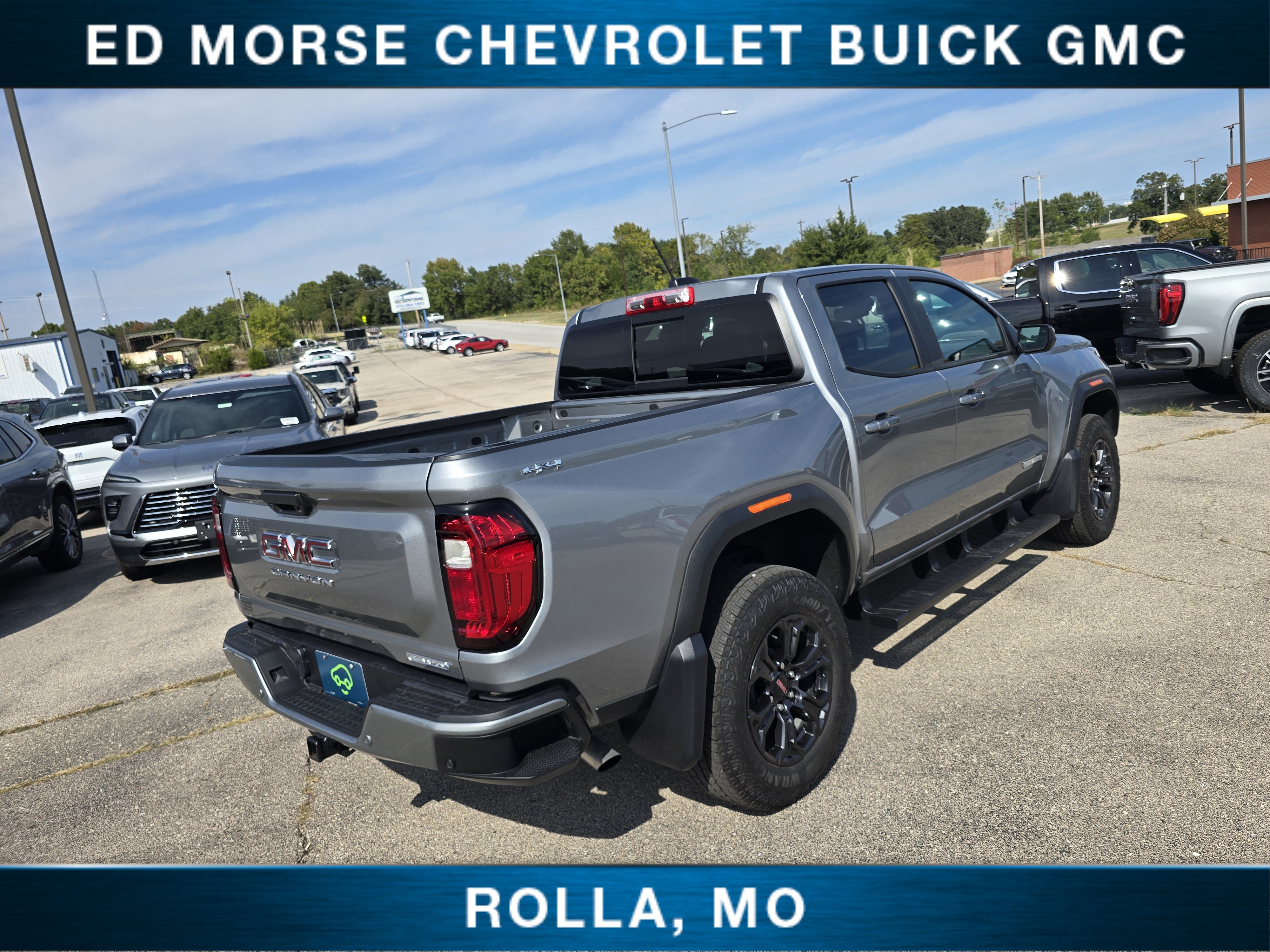 Certified 2024 GMC Canyon Elevation w/ Elevation Premium Package AWD/4WD image 3
