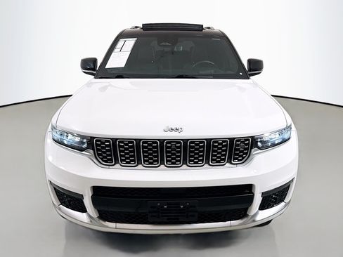 Used 2022 Jeep Grand Cherokee L Summit AWD/4WD image 2