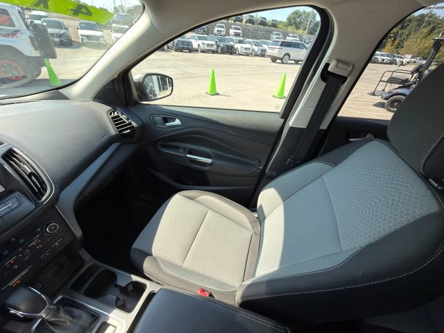 Used 2018 Ford Escape SE w/ Ford Safe & Smart Package AWD/4WD image 20