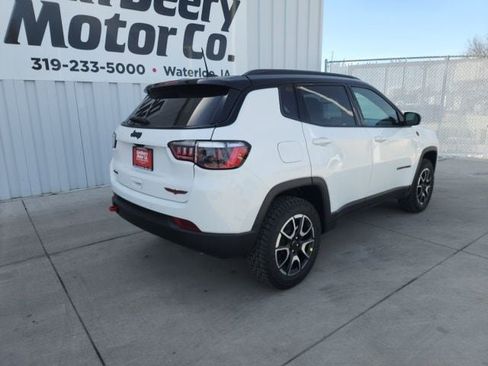 New 2026 Jeep Compass Trailhawk AWD/4WD image 15