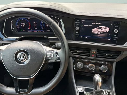 Used 2019 Volkswagen Jetta SEL FWD image 19