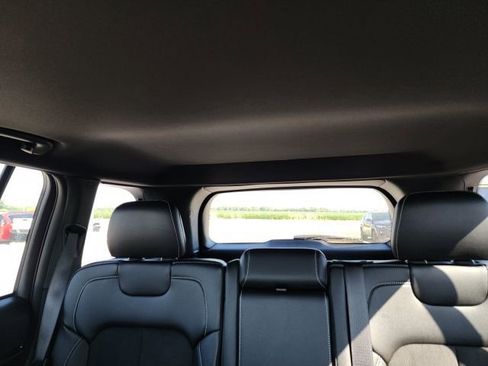 Used 2023 Jeep Grand Cherokee Altitude image 53