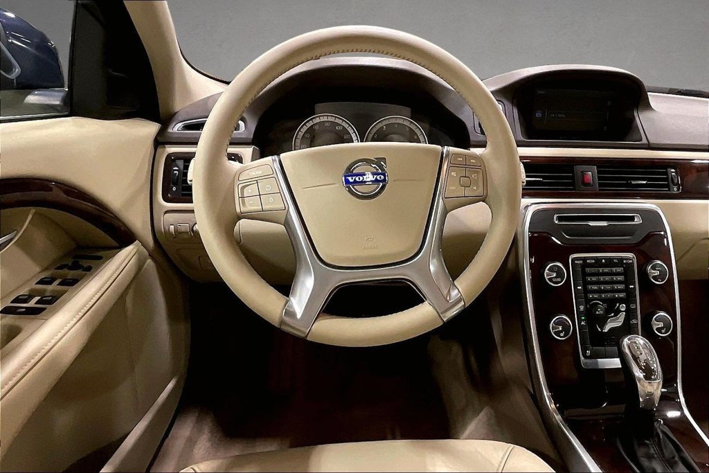 Used 2013 Volvo XC70 3.2 Premier Plus AWD/4WD image 9