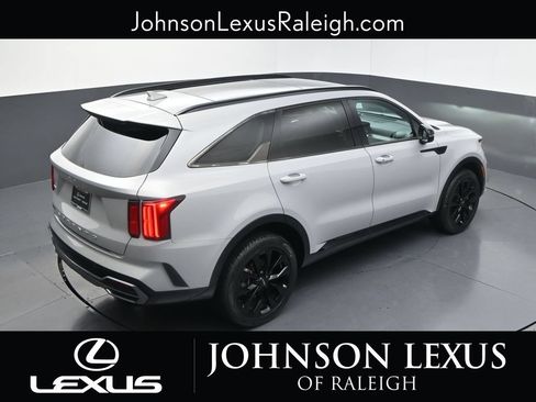 Used 2022 Kia Sorento SX AWD/4WD image 28