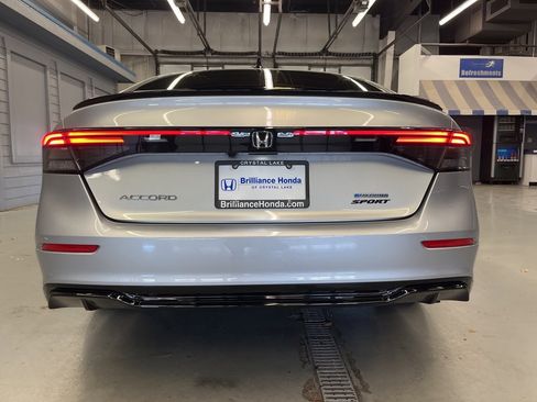 Used 2024 Honda Accord Sport image 6